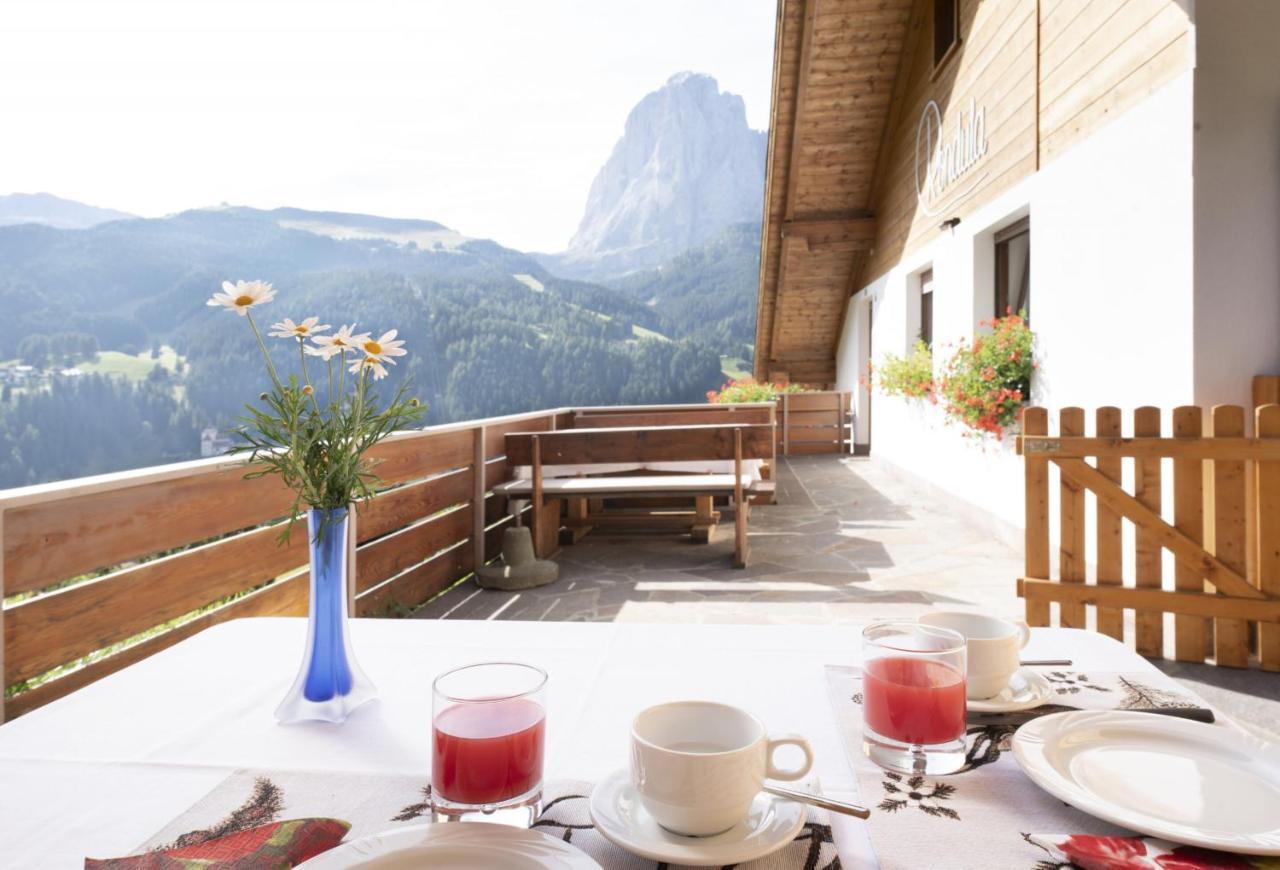 Apartments Rondula Santa Cristina Val Gardena Extérieur photo
